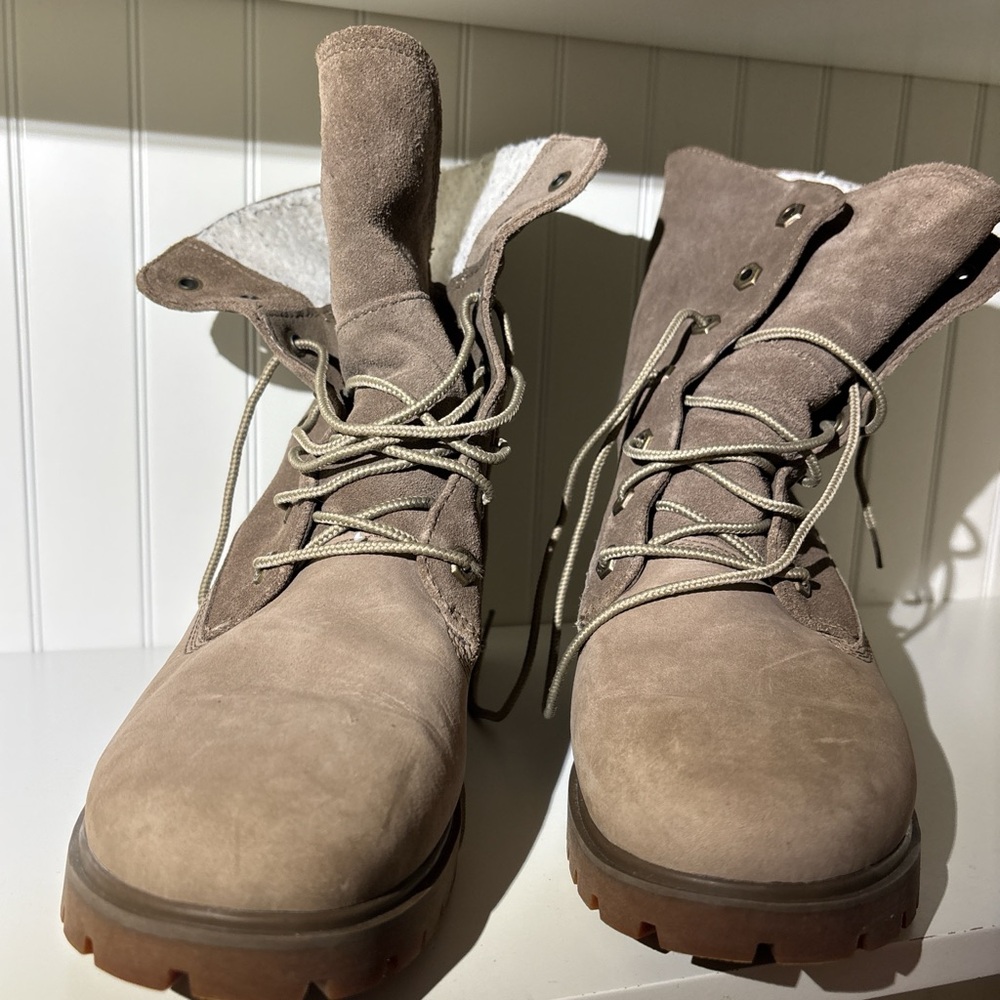 Women's New Tan Suede Timberland Boots